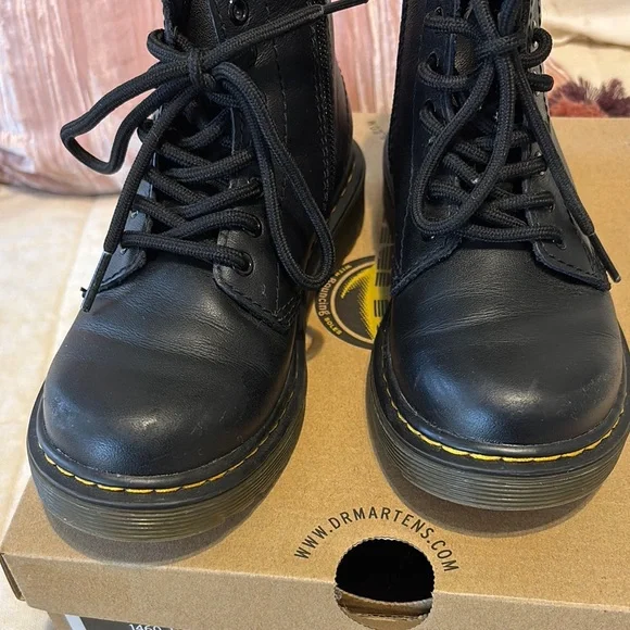 Kids Dr. Martens Boots - Picture 2 of 5